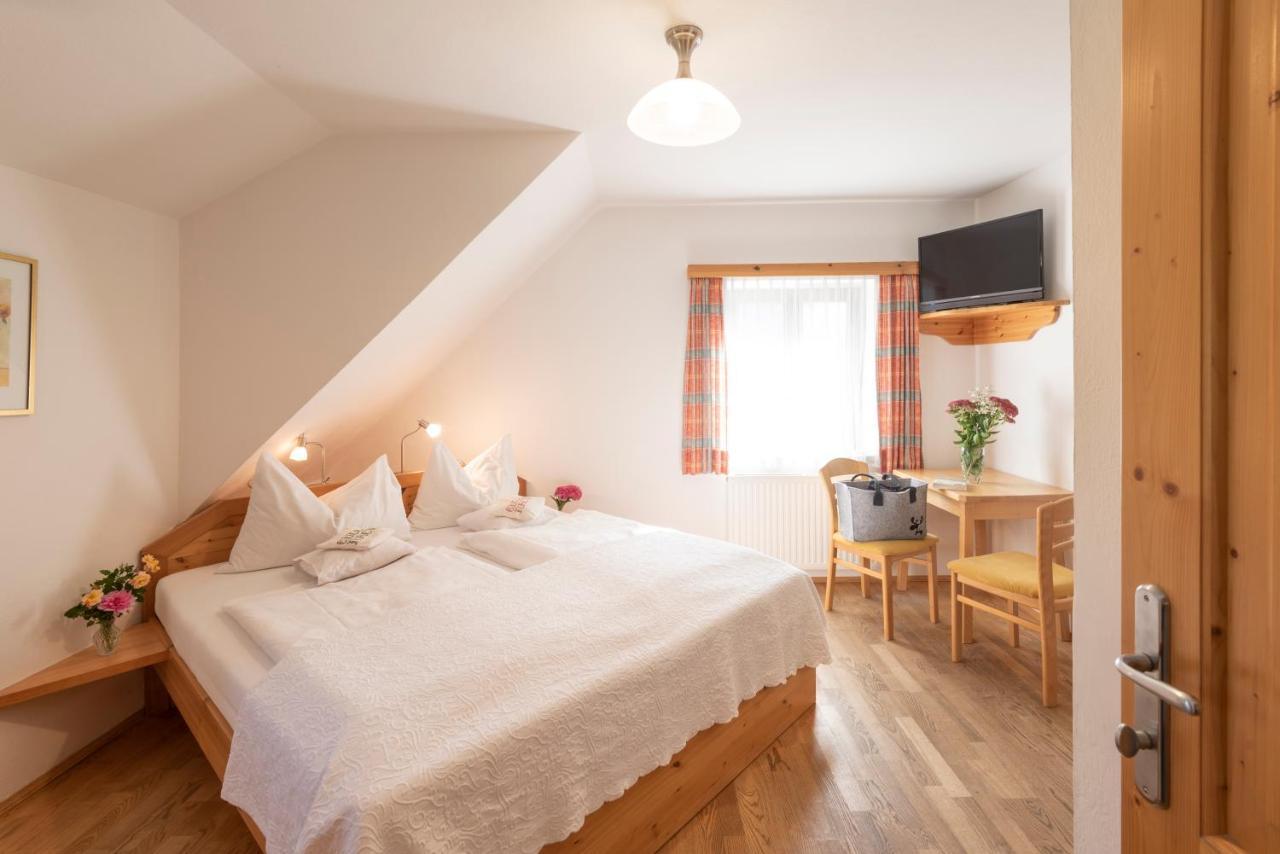 Gasthof Pension Orthofer Sankt Jakob im Walde Extérieur photo